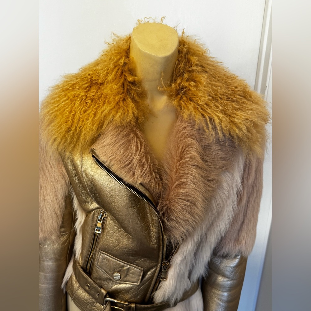 Exclusive Design Winter Jacket. Real leather, real fur. Size Small. New. - Picture 6 of 16